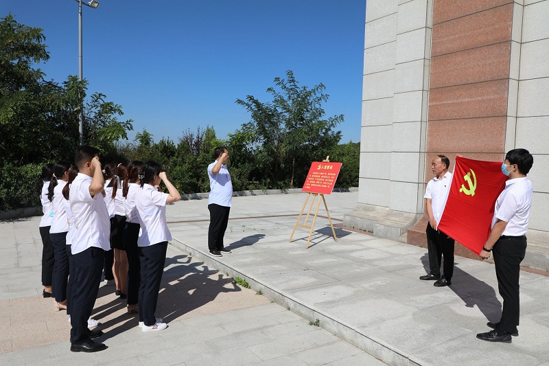 走進(jìn)紅色軍臺嶺 機關(guān)第三黨支部 開展“沉浸式”學(xué)黨史活動