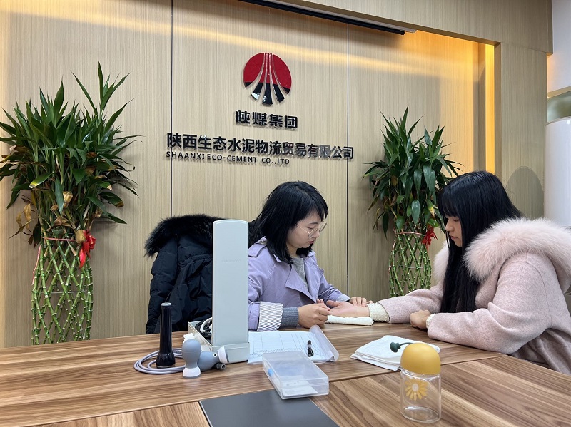 物貿(mào)公司：義診活動進企業(yè) 健康服務(wù)在身邊